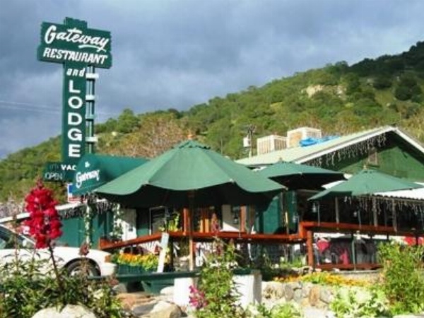 The Gateway Restaurant & Lodge image 11