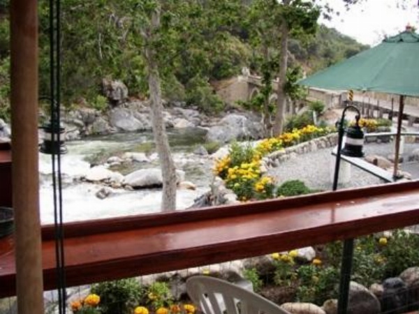 The Gateway Restaurant & Lodge image 12