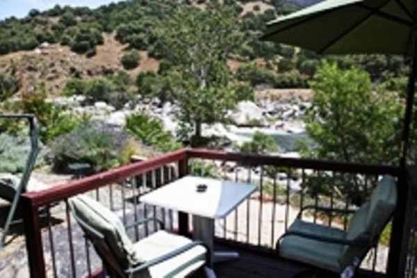 The Gateway Restaurant & Lodge image 8